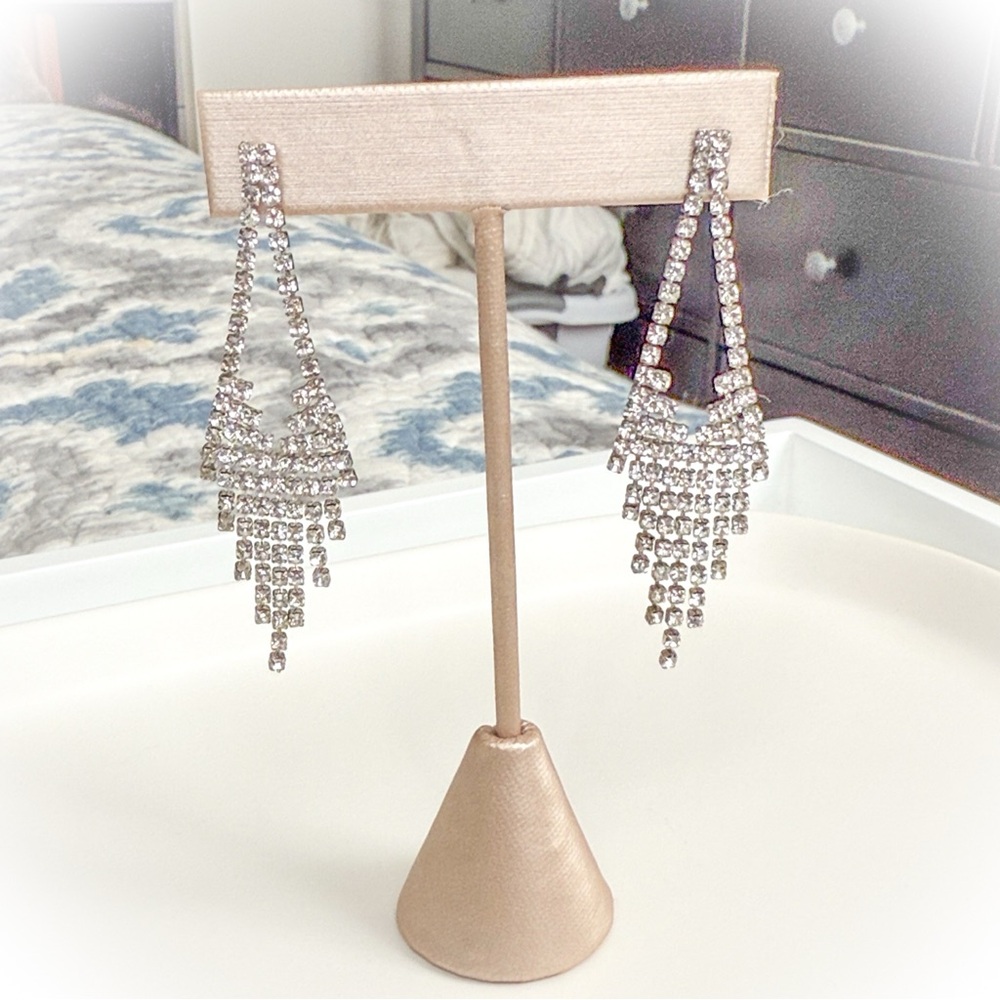 Elegant Vintage Silver Chandelier Earrings Rhinestones
